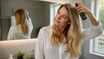 Saltvannsspray for hår som gir beach waves og tekstur